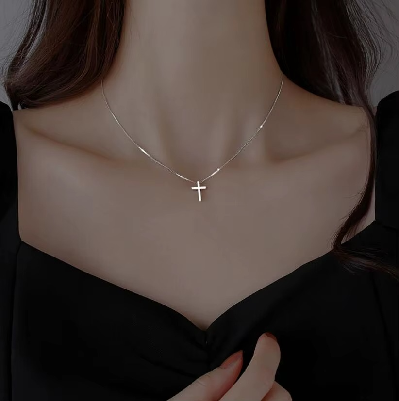 Minimalist Silver Cross Necklace