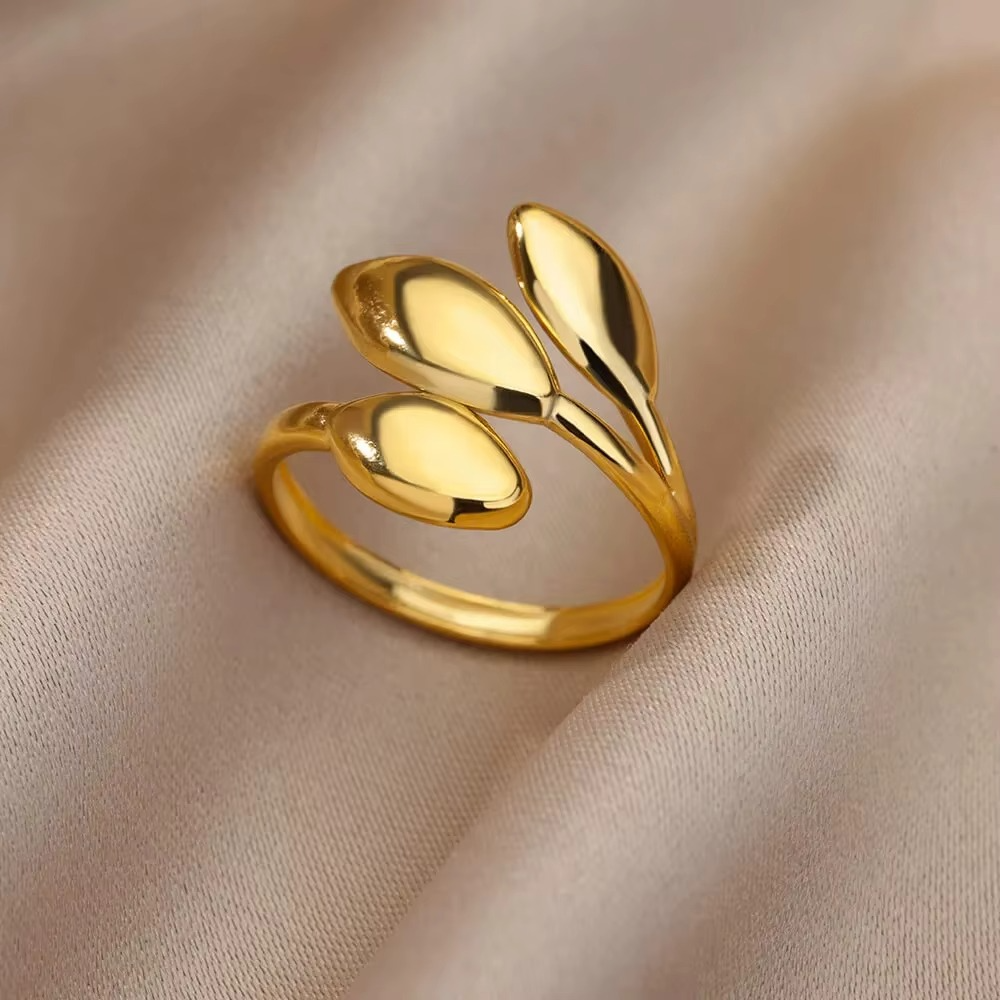 Triple Petal Adjustable Gold Ring